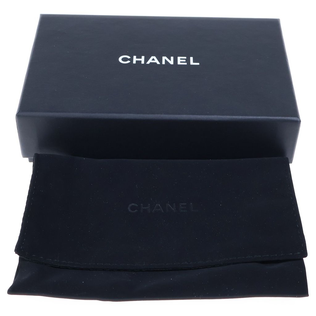 Chanel Quilted Kiss Lock Chain Wallet Pouch Black Lambskin Gold — view 6