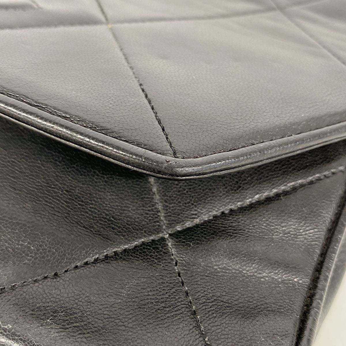 Chanel Shoulder Bag Quilted Lambskin Black Gold — view 8