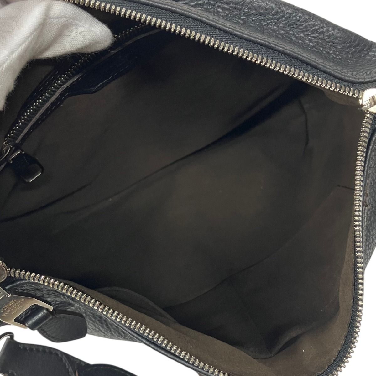 Louis Vuitton Selene PM Mahina Shoulder Bag Leather — view 8