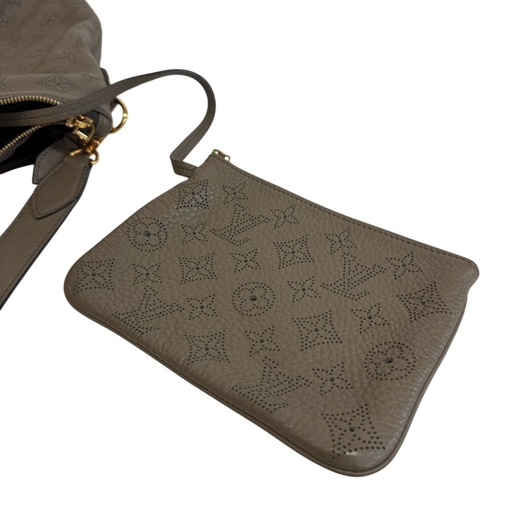 Louis Vuitton Mahina Selene MM 2-Way Shoulder Handbag Gray Leather — view 8