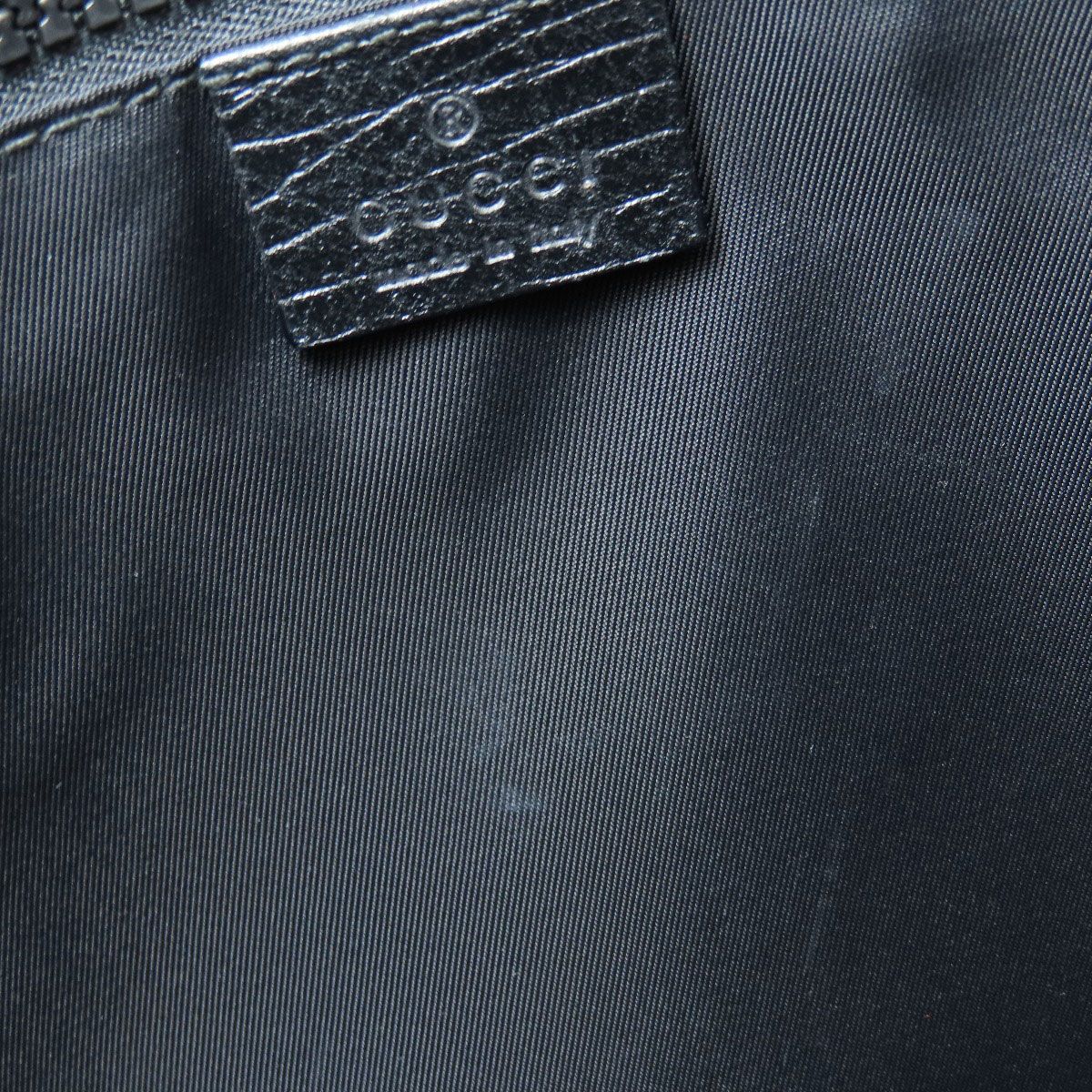 Gucci GG Supreme Messenger Bag — view 8