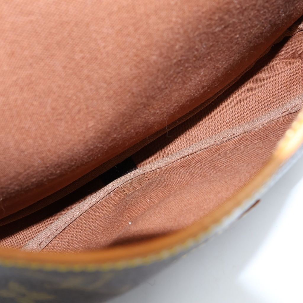 Louis Vuitton Monogram Saumur 30 Shoulder Bag Brown Leather — view 8