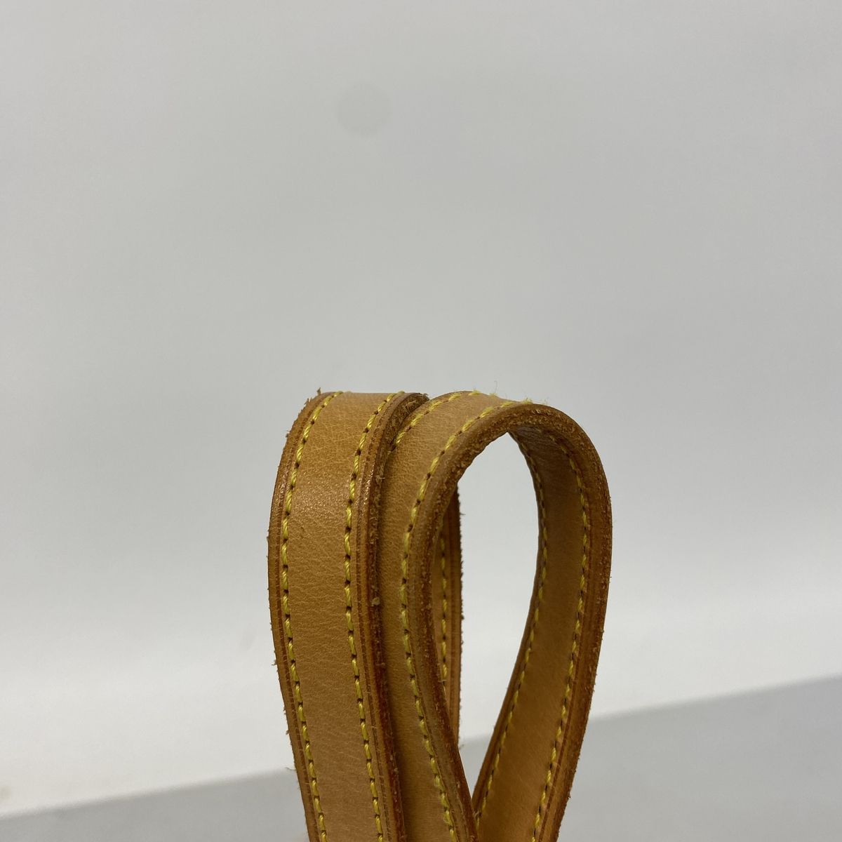 Louis Vuitton Shoulder Bag Monogram Cite MM Brown — view 8