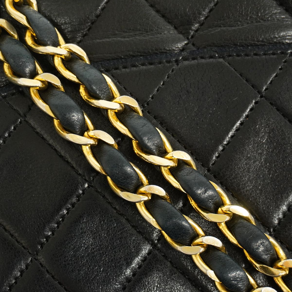 Chanel Shoulder Bag Quilted Lambskin Black Gold — view 8