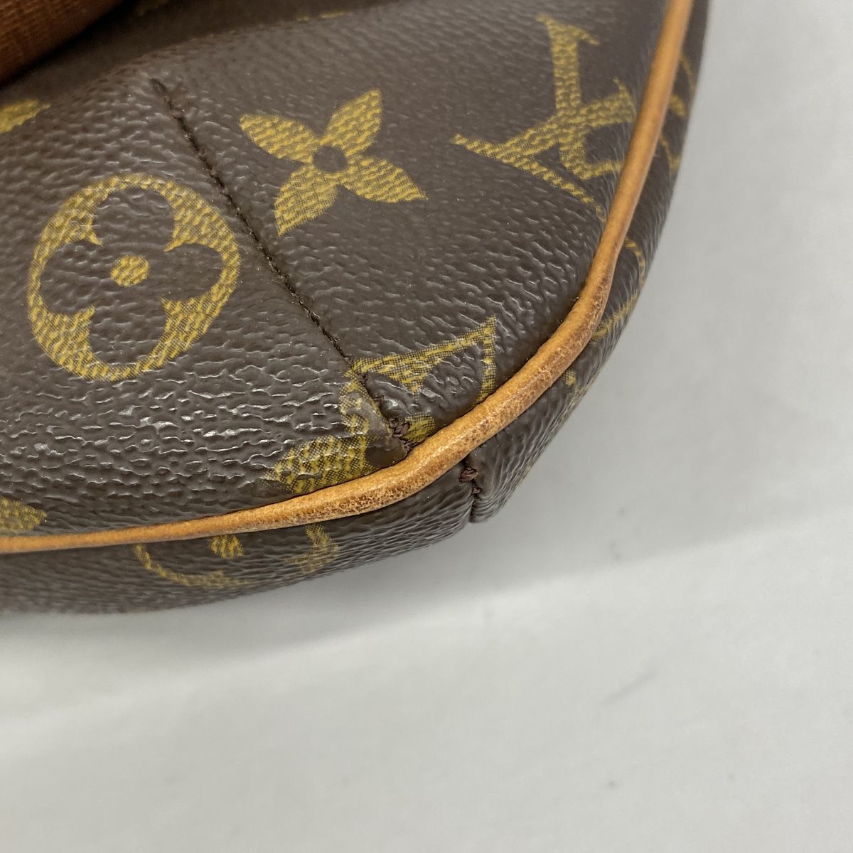 Louis Vuitton Shoulder Bag Monogram Musette Salsa Short Strap Brown — view 8