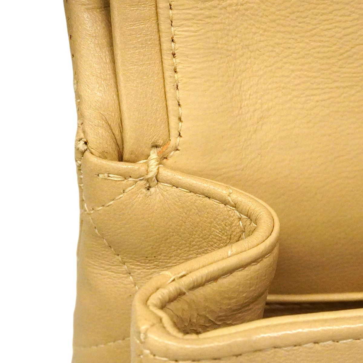 Chanel Shoulder Bag Quilted Lambskin Beige Gold — view 8