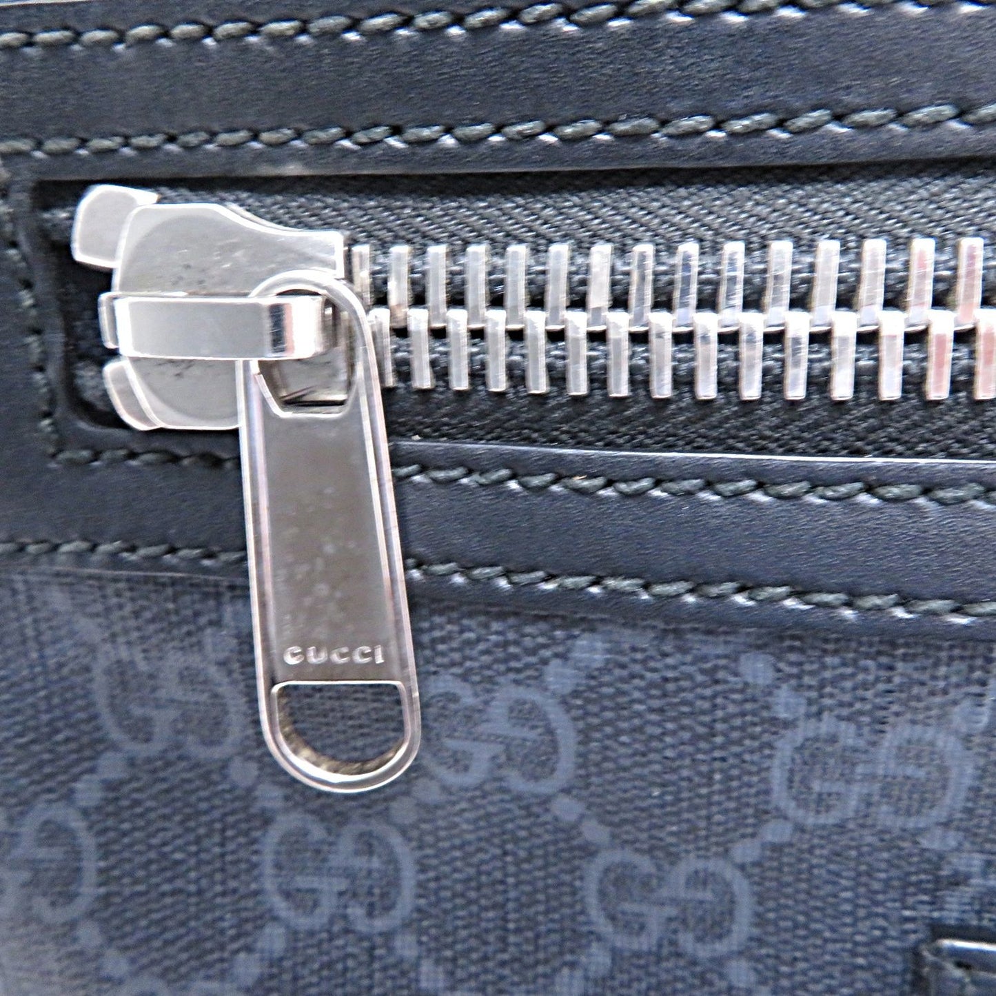 Gucci GG Supreme Waist Bag Black Leather Canvas — view 8