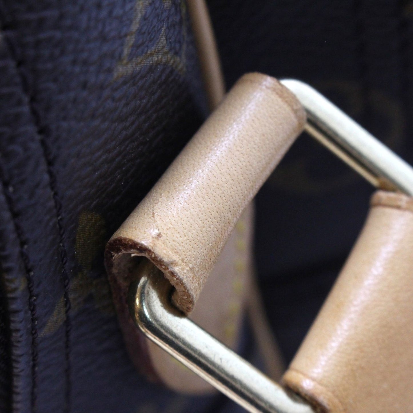 Louis Vuitton Reporter GM Shoulder Bag Monogram Canvas — view 8
