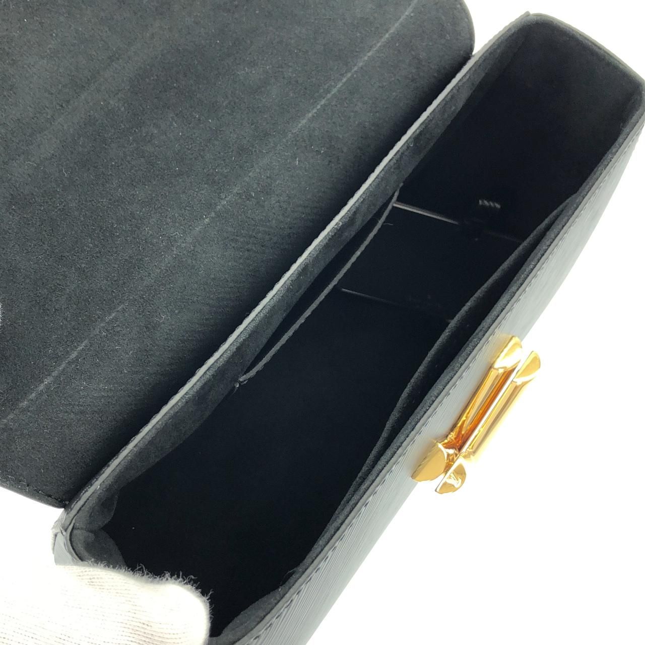 Louis Vuitton Epi Twist MM Shoulder Bag — view 8