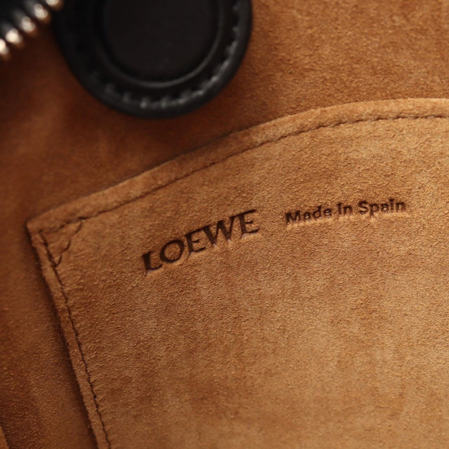 Loewe Handbag Amazona 180 Medium 2-Way Leather — view 4