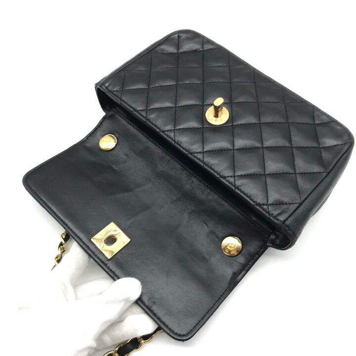 Chanel CC Logo Mini Quilted Turnlock Leather Chain Shoulder Bag Black — view 8
