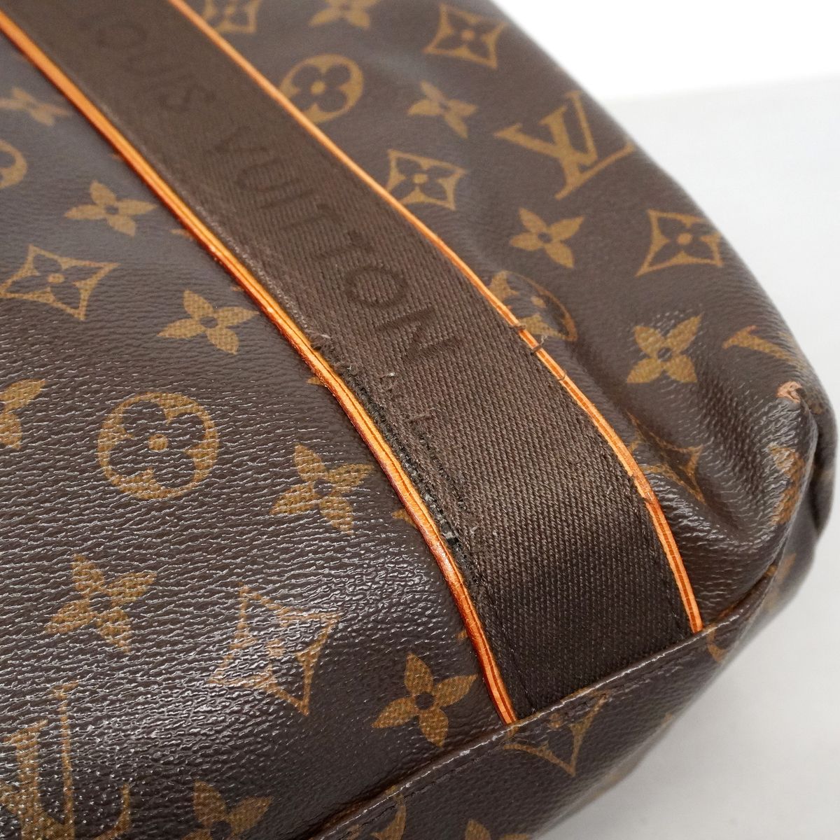 Louis Vuitton Tote Monogram Cabas Beaubourg Brown — view 8