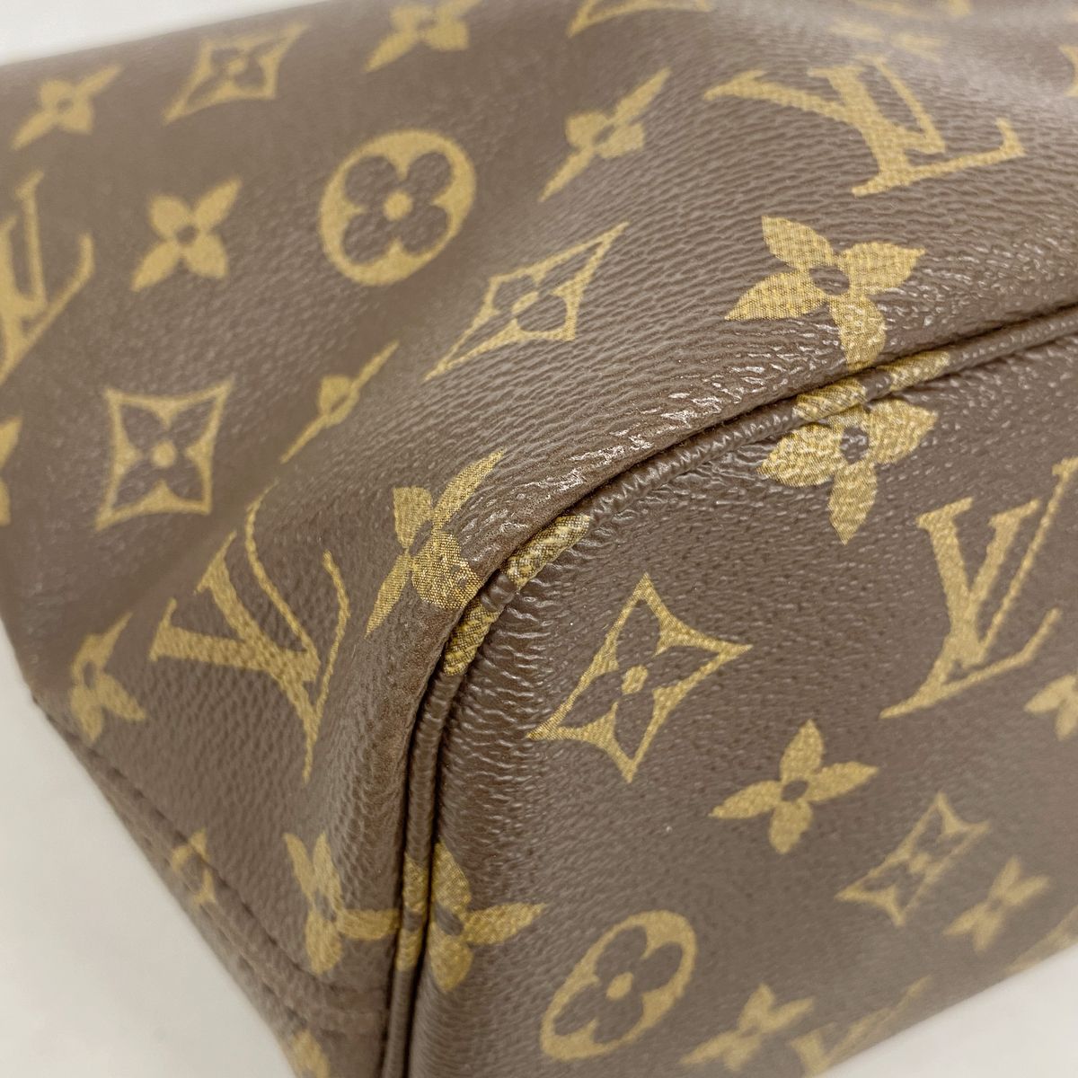Louis Vuitton Tote Monogram Neverfull PM Pivoine — view 8