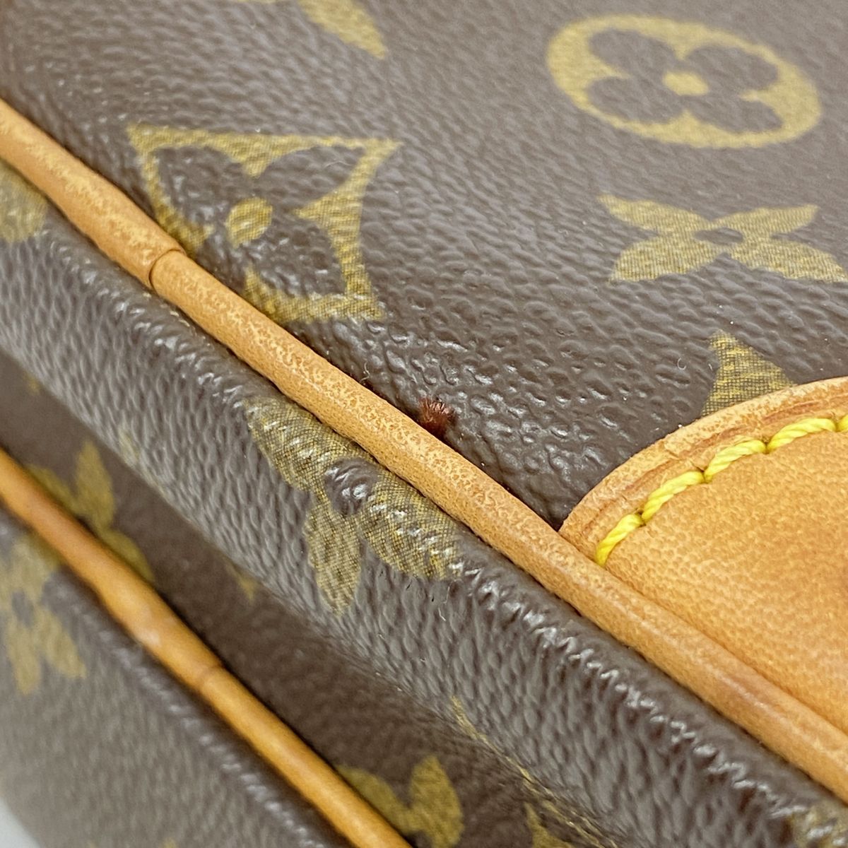 Louis Vuitton Shoulder Bag Monogram Amazon Brown — view 8