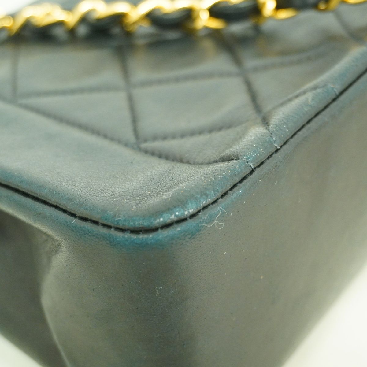 Chanel Shoulder Bag Diana Lambskin Black Gold — view 8