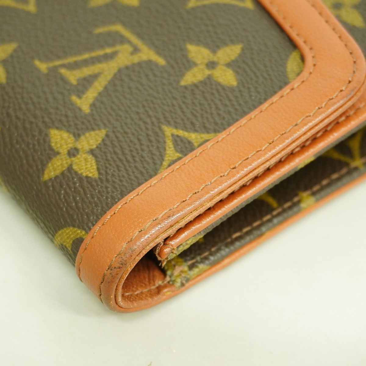 Louis Vuitton Clutch Monogram Pochette Dam PM Brown — view 8