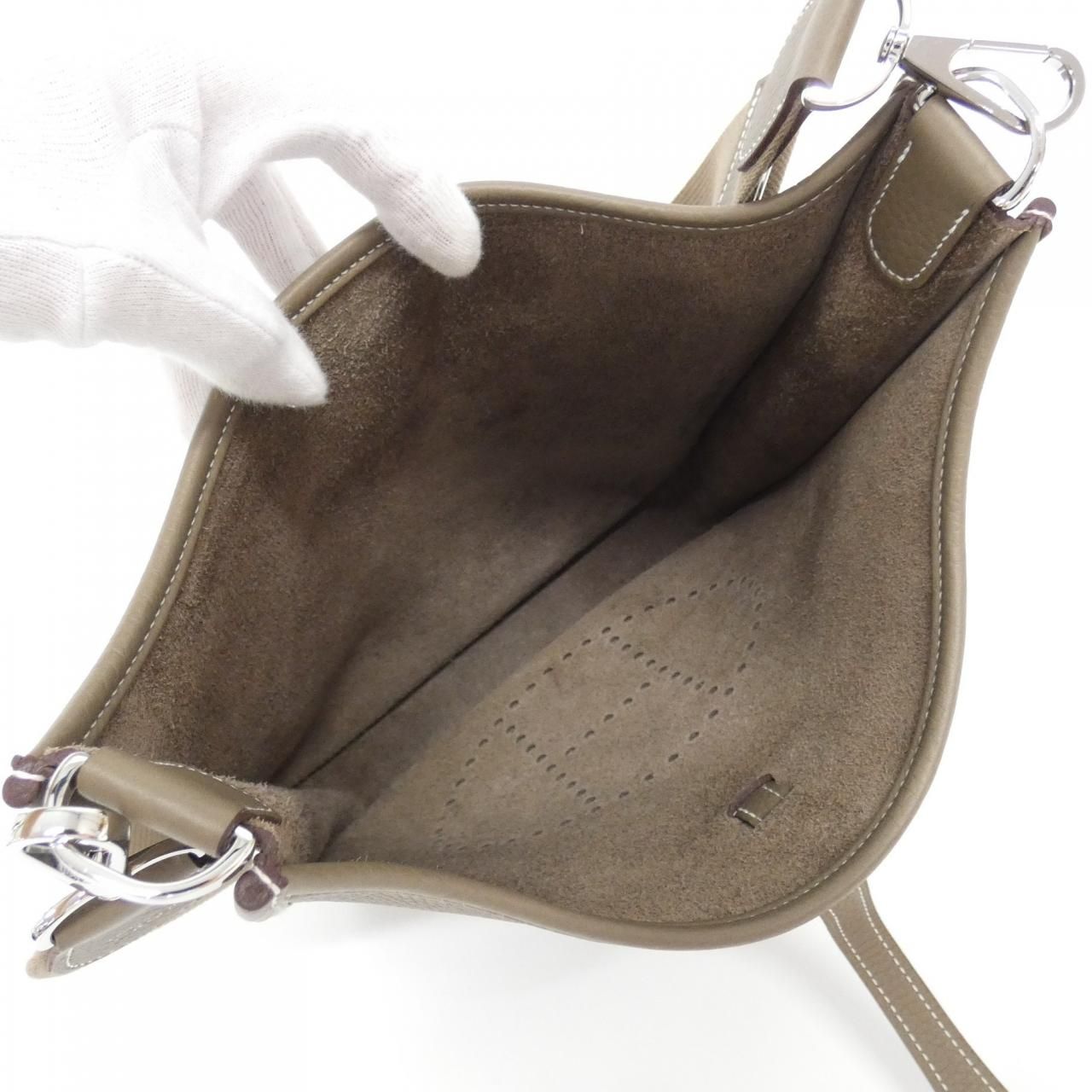 Hermes Evelyne 3 PM Shoulder Bag — view 6