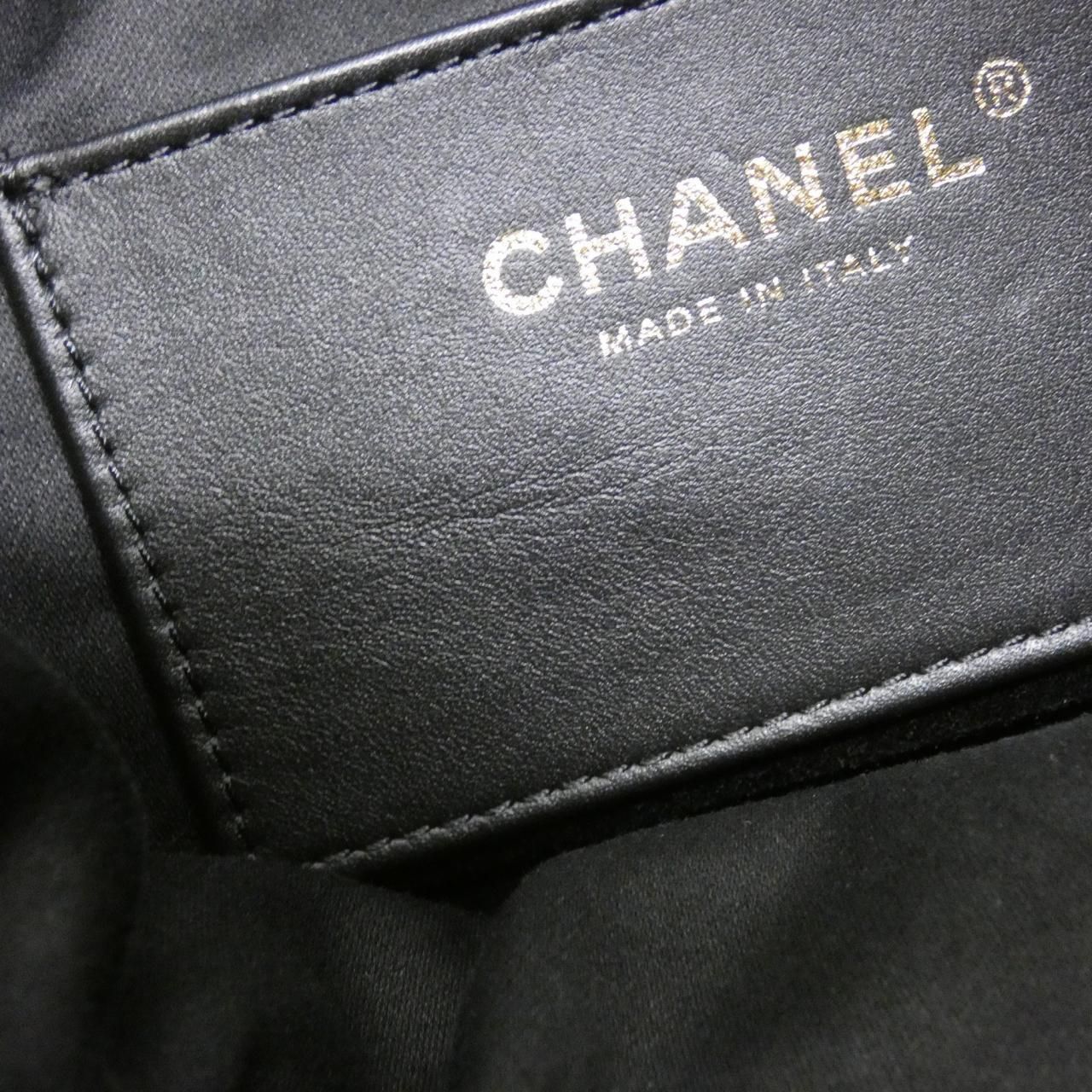 Chanel Shoulder Bag Black — view 8