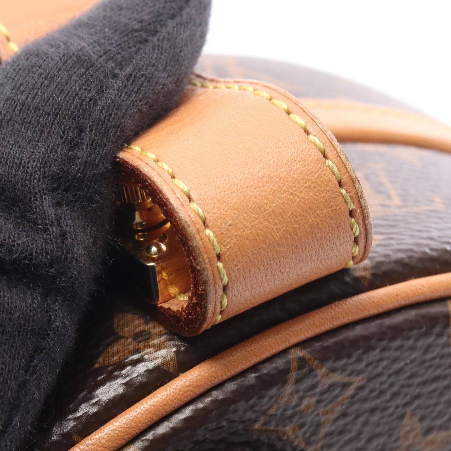 Louis Vuitton Handbag Petite Boite Chapeau Leather — view 8