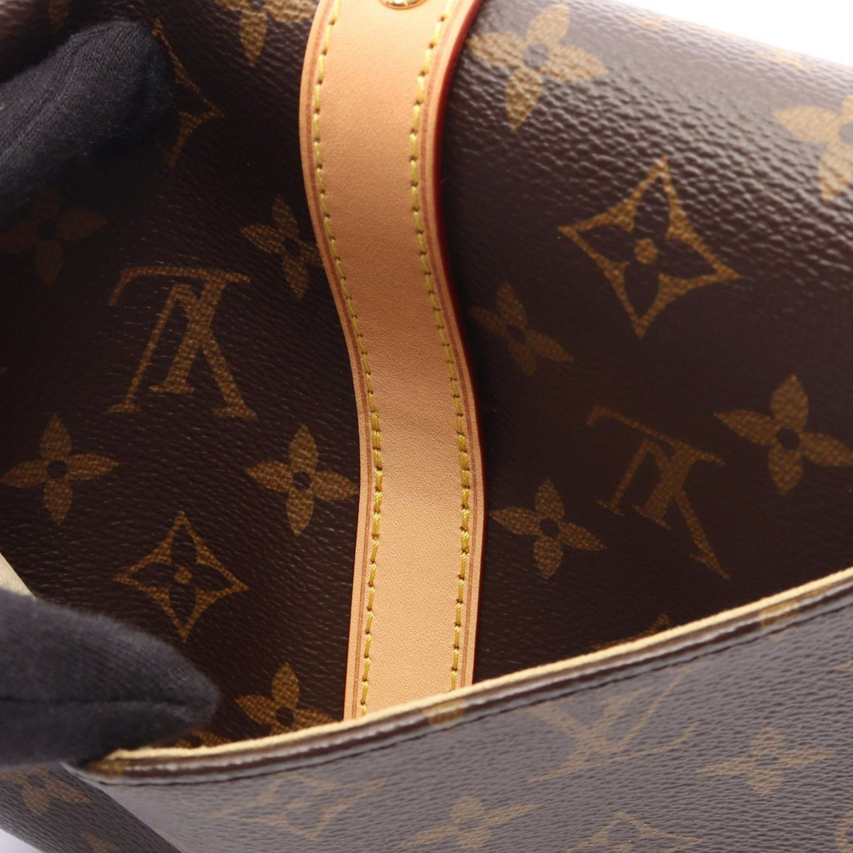 Louis Vuitton Handbag Saumur BB Monogram 2-Way — view 7