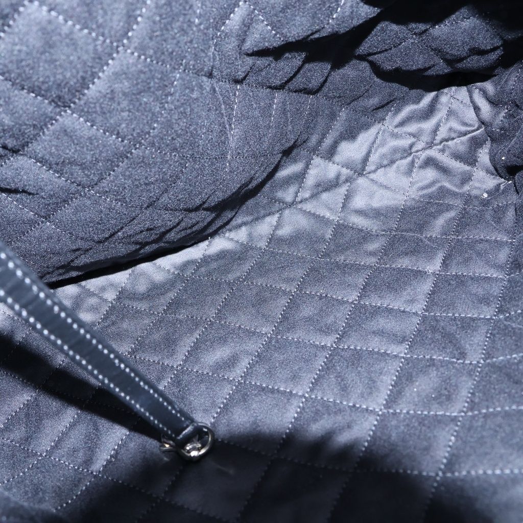 Chanel 22 Backpack Handbag CC Logo Lambskin Sawblack — view 8