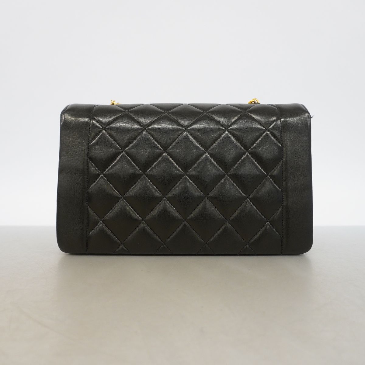 Chanel Shoulder Bag Diana Lambskin Black Gold — view 8