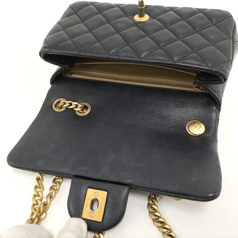 Chanel Quilted 20 Shoulder Bag Leather Black Gold — view 8
