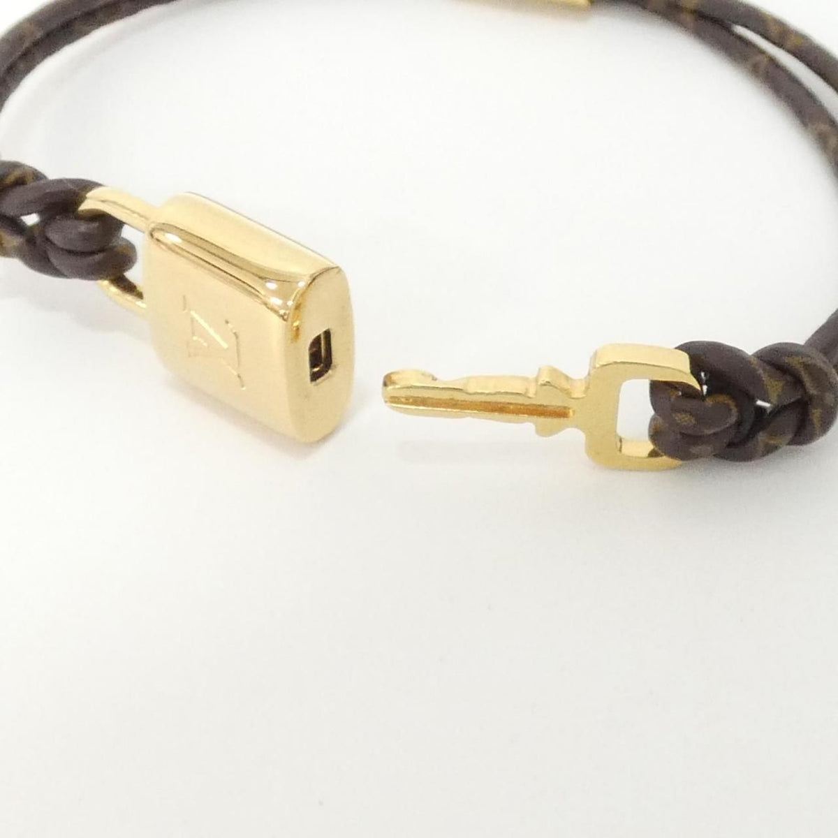 Louis Vuitton Monogram Bracelet LV Padlock 17 — view 3