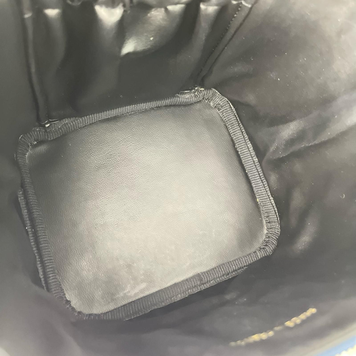 Chanel CC Logo Vanity Denim Handbag Indigo — view 8