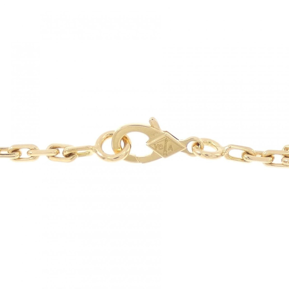 Van Cleef & Arpels Magic Alhambra Bracelet — view 3