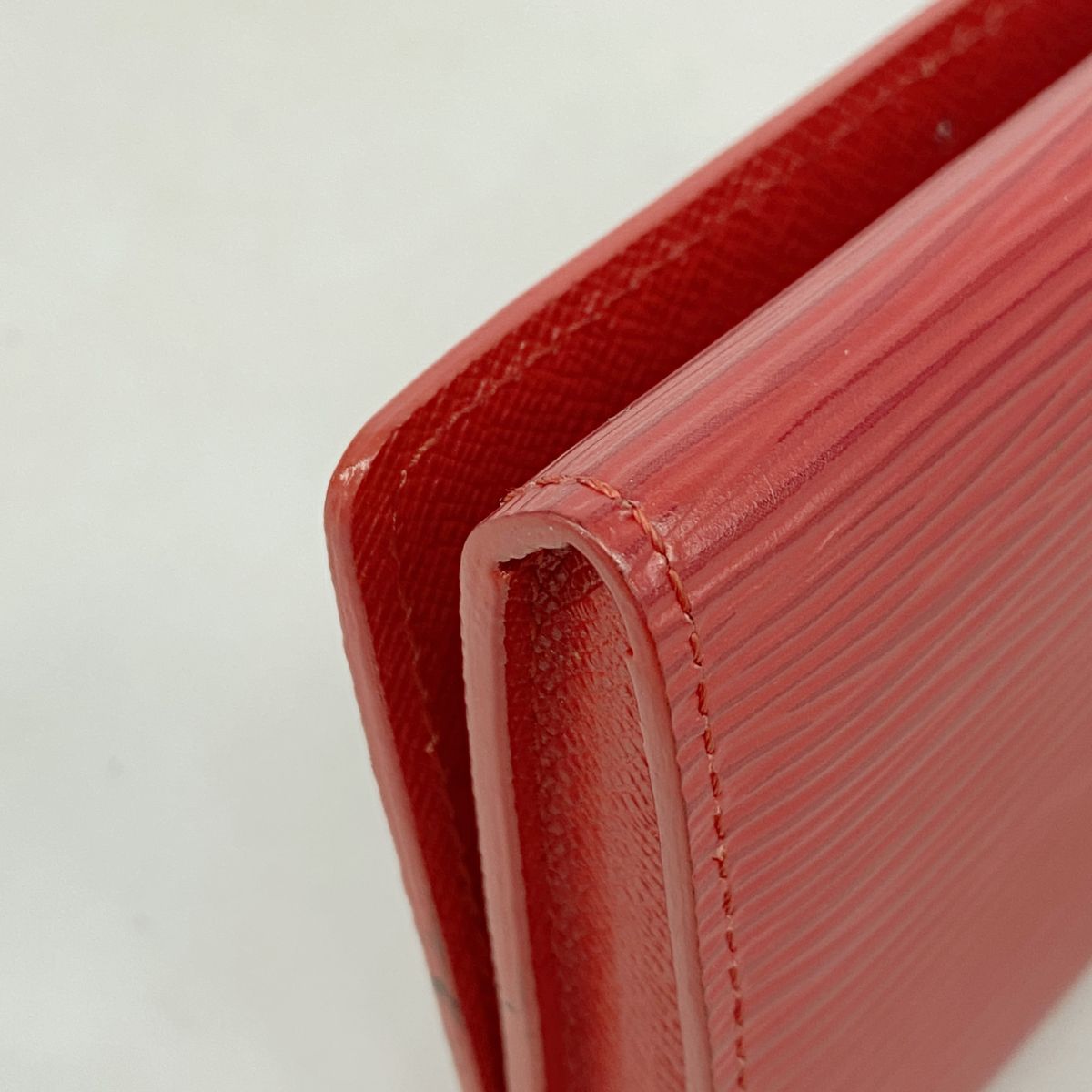 Louis Vuitton Business Card Case Epi Envelope Holder Rouge — view 8