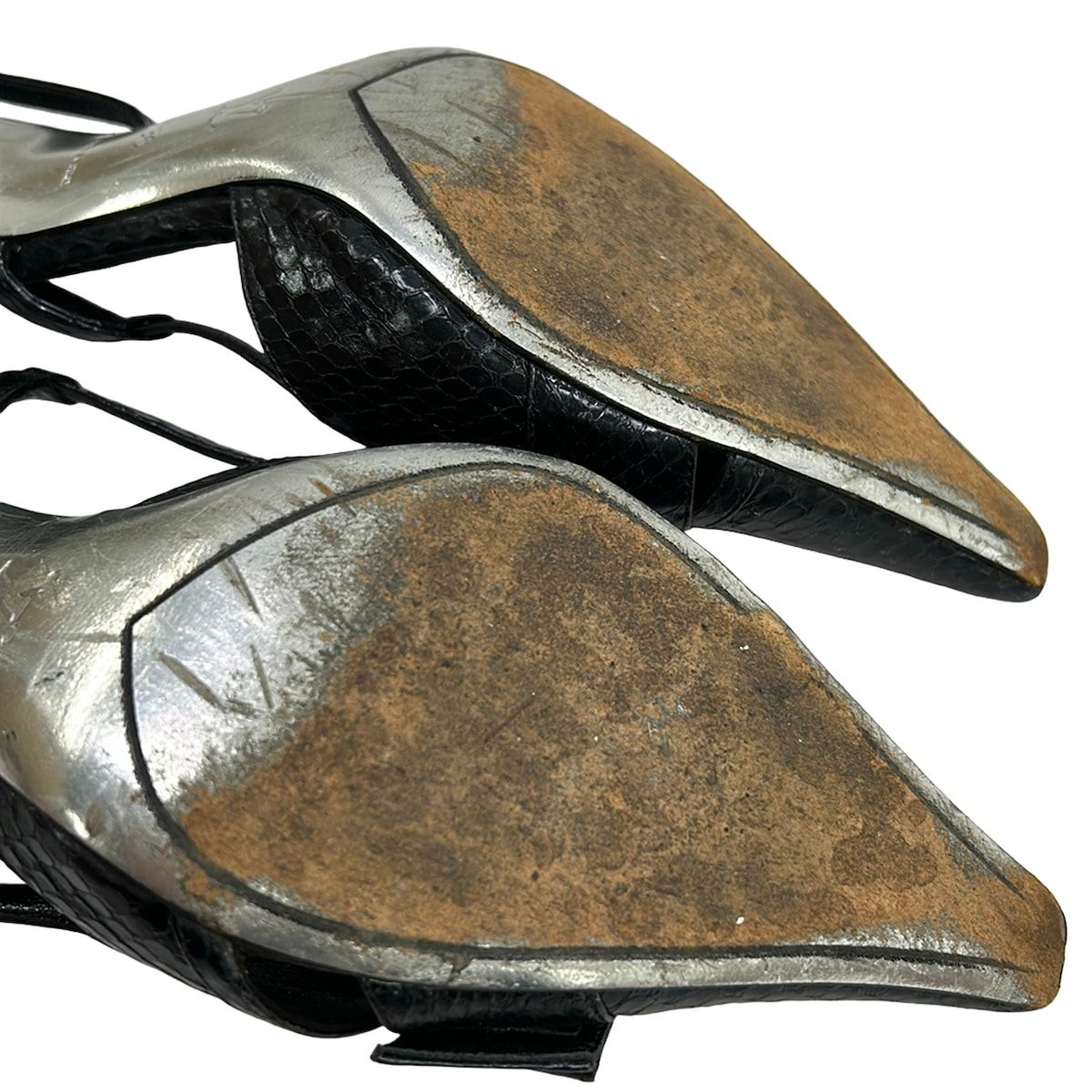 Louis Vuitton Sandals Gold Ribbon LV Rhinestone Leather — view 8