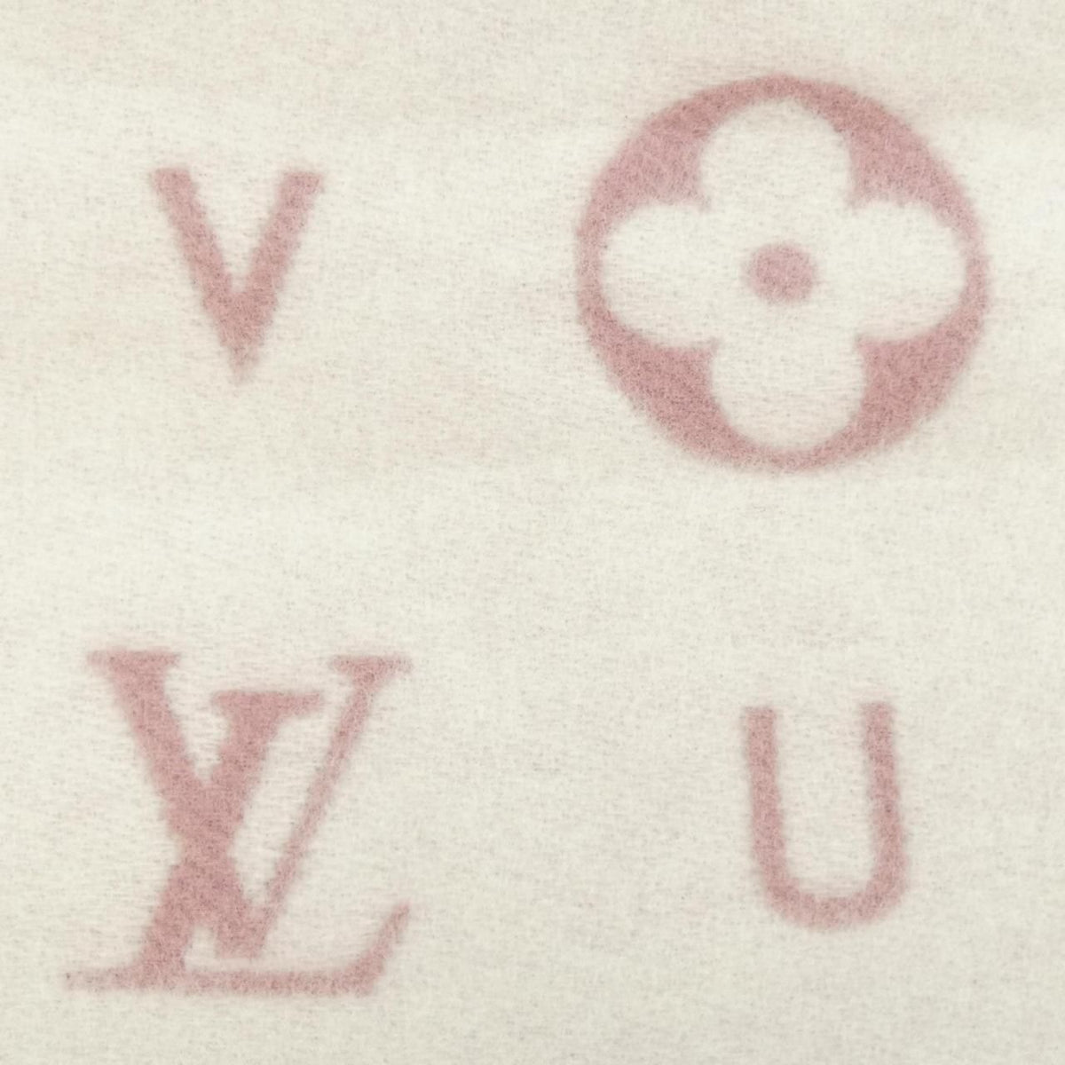 Louis Vuitton Reykjavik 2.0 Scarf — view 4