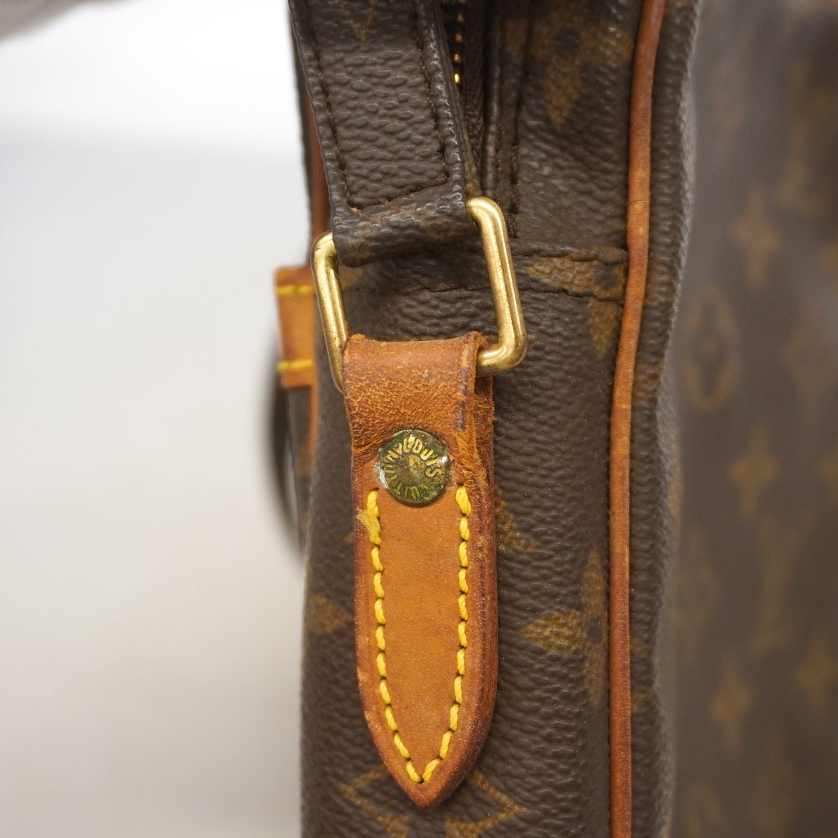 Louis Vuitton Shoulder Bag Monogram Danube Brown — view 8