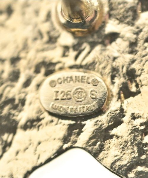 Chanel Earrings Gold — view 5