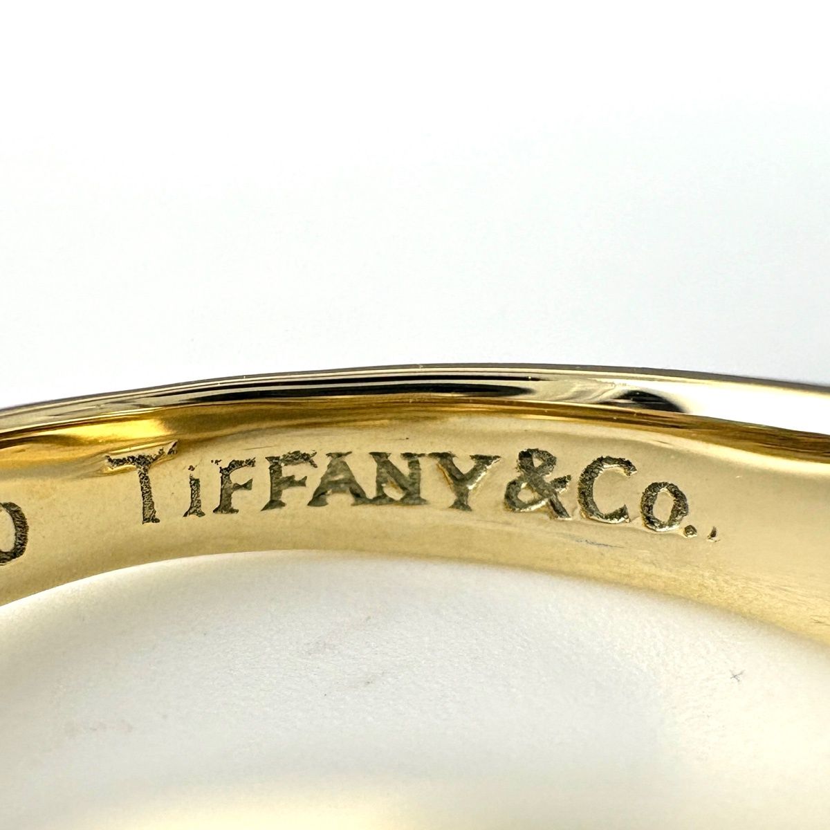 Tiffany & Co Signature Ring Yellow Gold — view 7