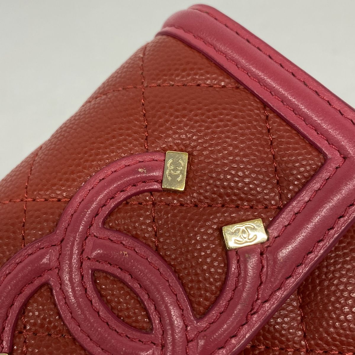 Chanel Trifold Wallet CC Filigree Caviar Leather Red Gold — view 8