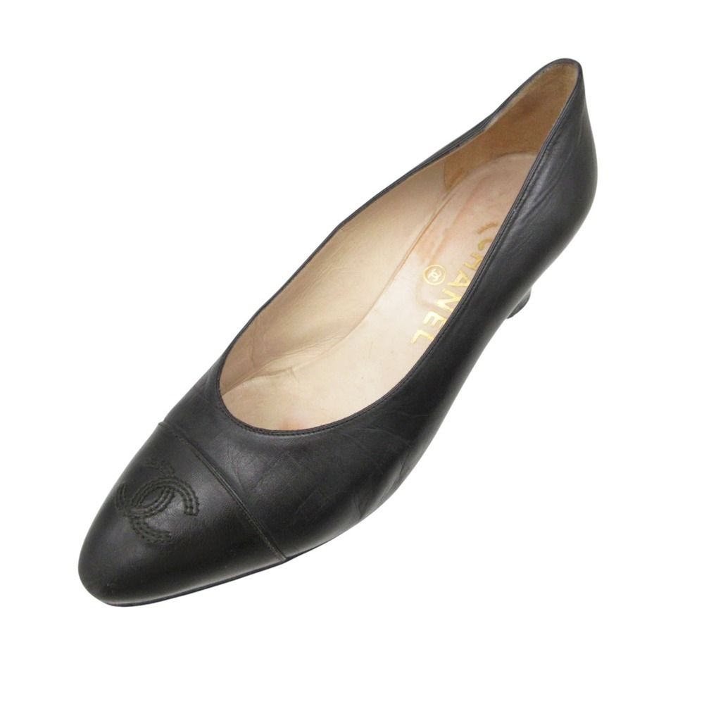 Chanel Pumps CC Logo Cap Toe Almond Toe Low Heels Black — view 8