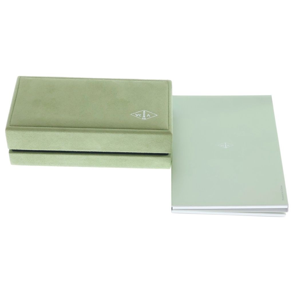 Van Cleef & Arpels Vintage Alhambra Motif Malachite Bracelet 18k Yellow Gold — view 6
