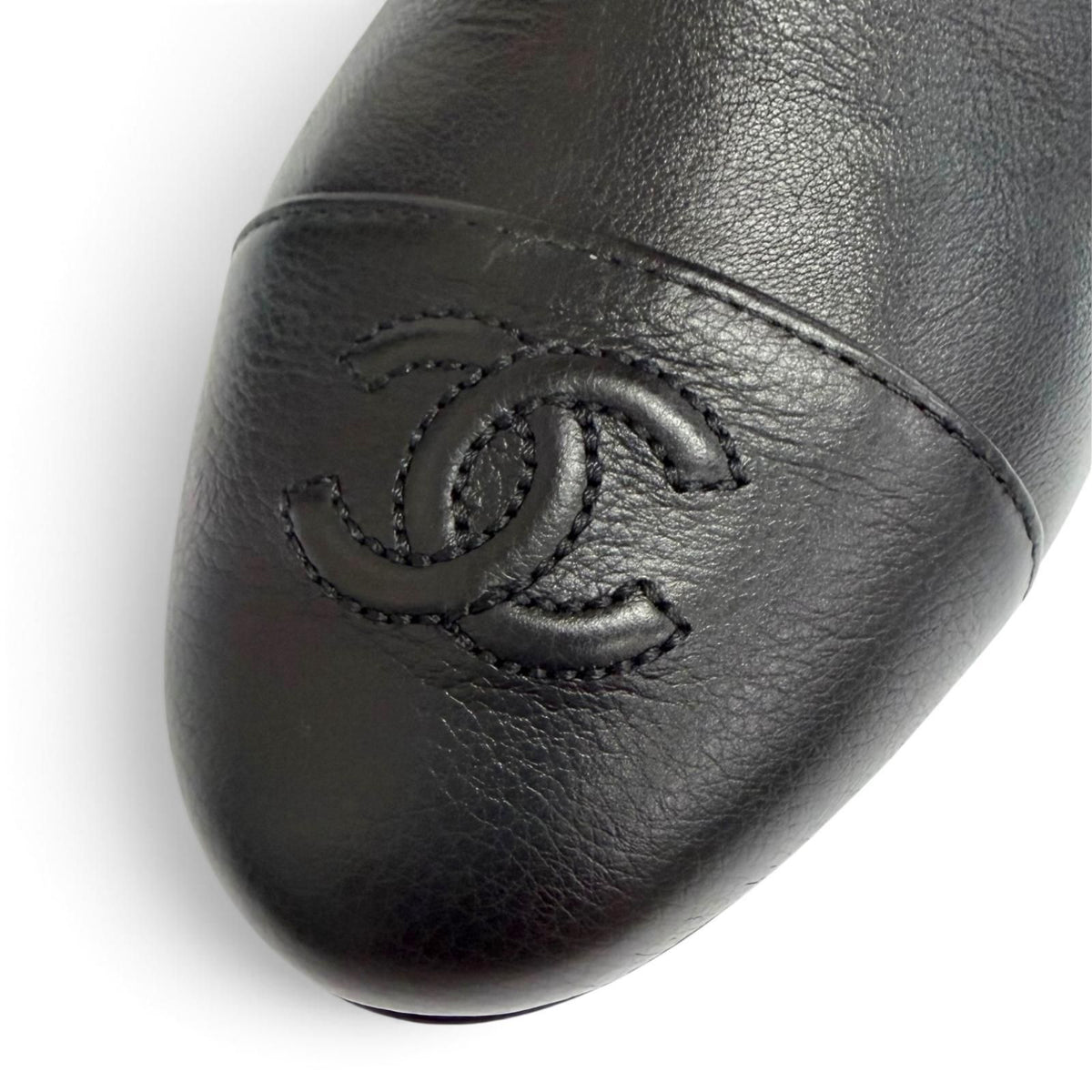 Chanel CC Logo Stitch Middle Leather Boots Jockey Black — view 8