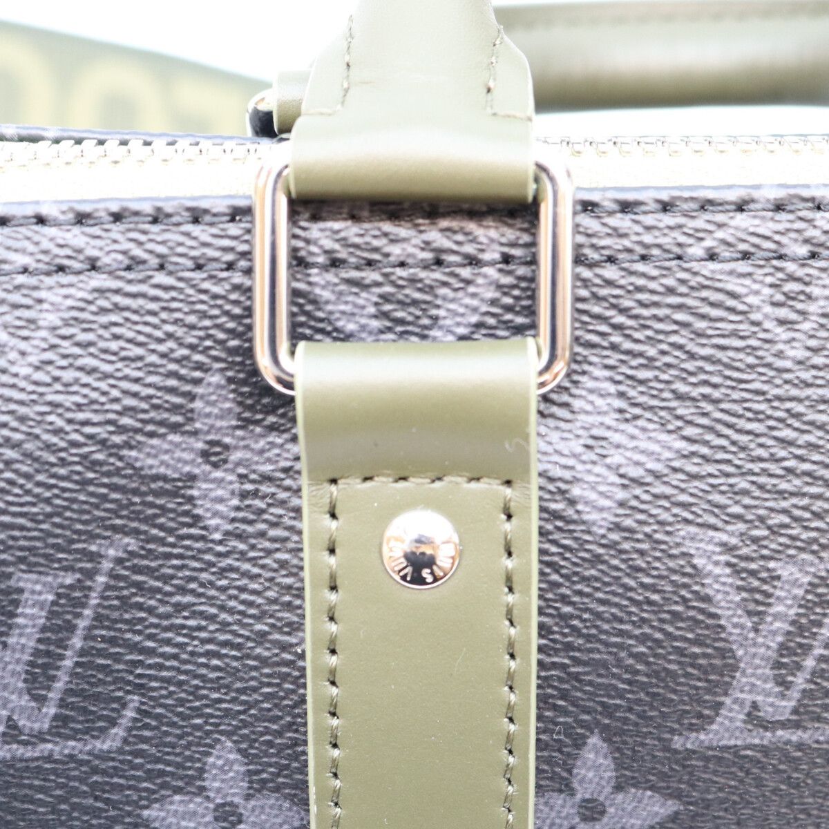 Louis Vuitton Monogram Eclipse Khaki Green Keepall Bandouliere 25 Boston Bag — view 8