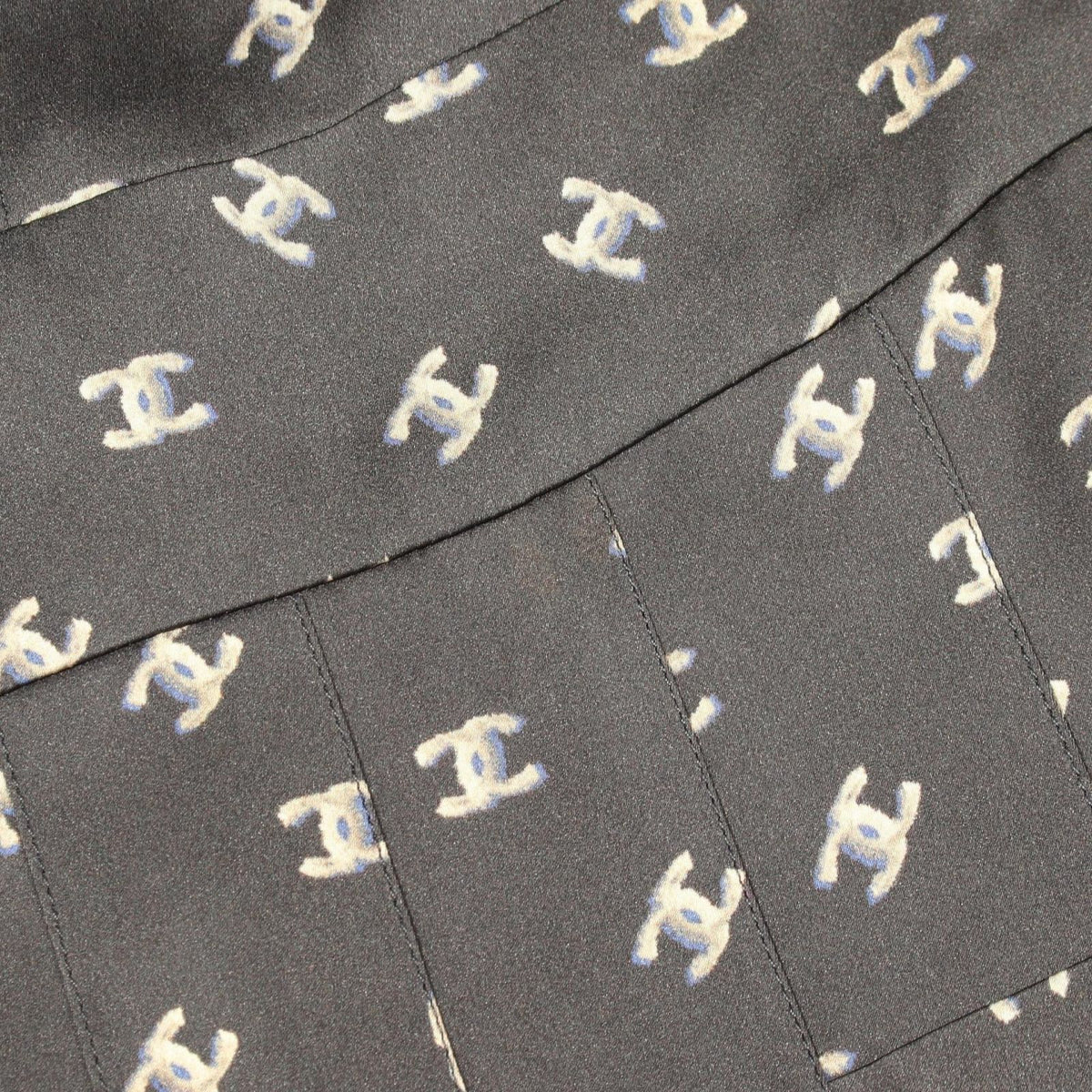 Chanel Dress CC Logo Sleeveless Silk — view 8