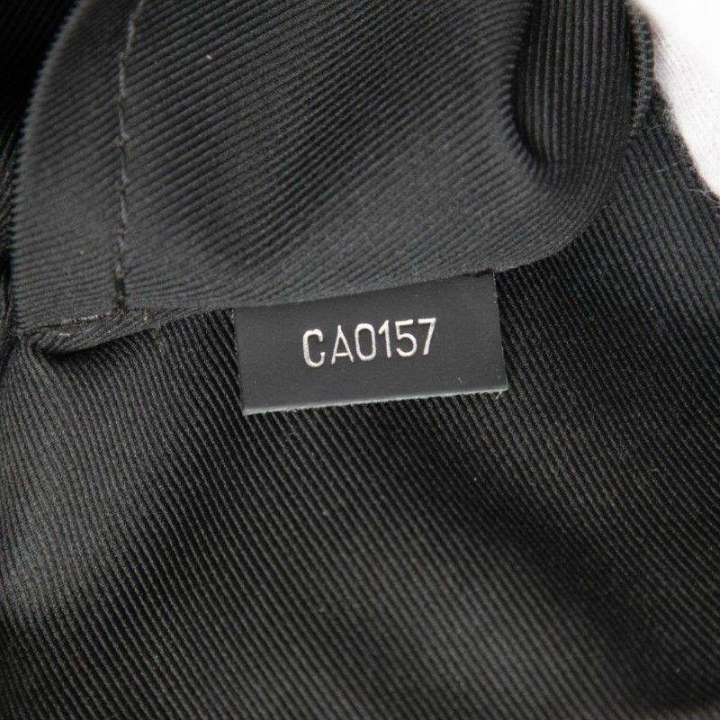 Louis Vuitton Damier Graphite District PM NM Crossbody Shoulder Bag Black — view 7