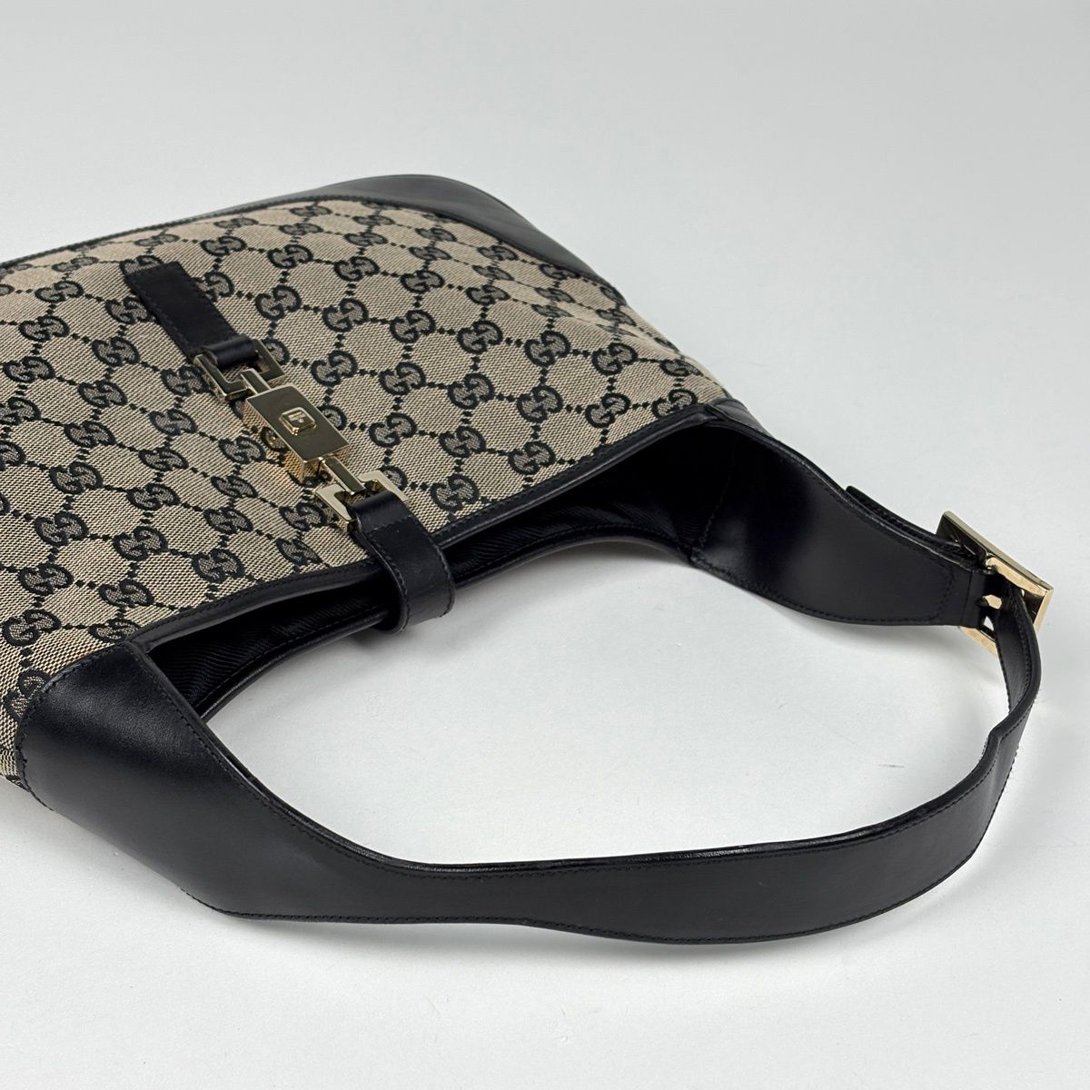 Gucci Shoulder Bag GG Pattern Jackie Line Canvas Gray Black — view 8