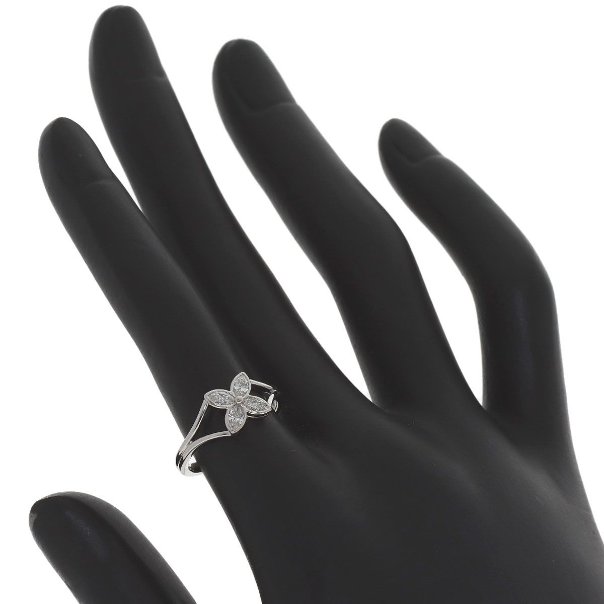 Tiffany & Co Victoria Diamond Ring — view 7