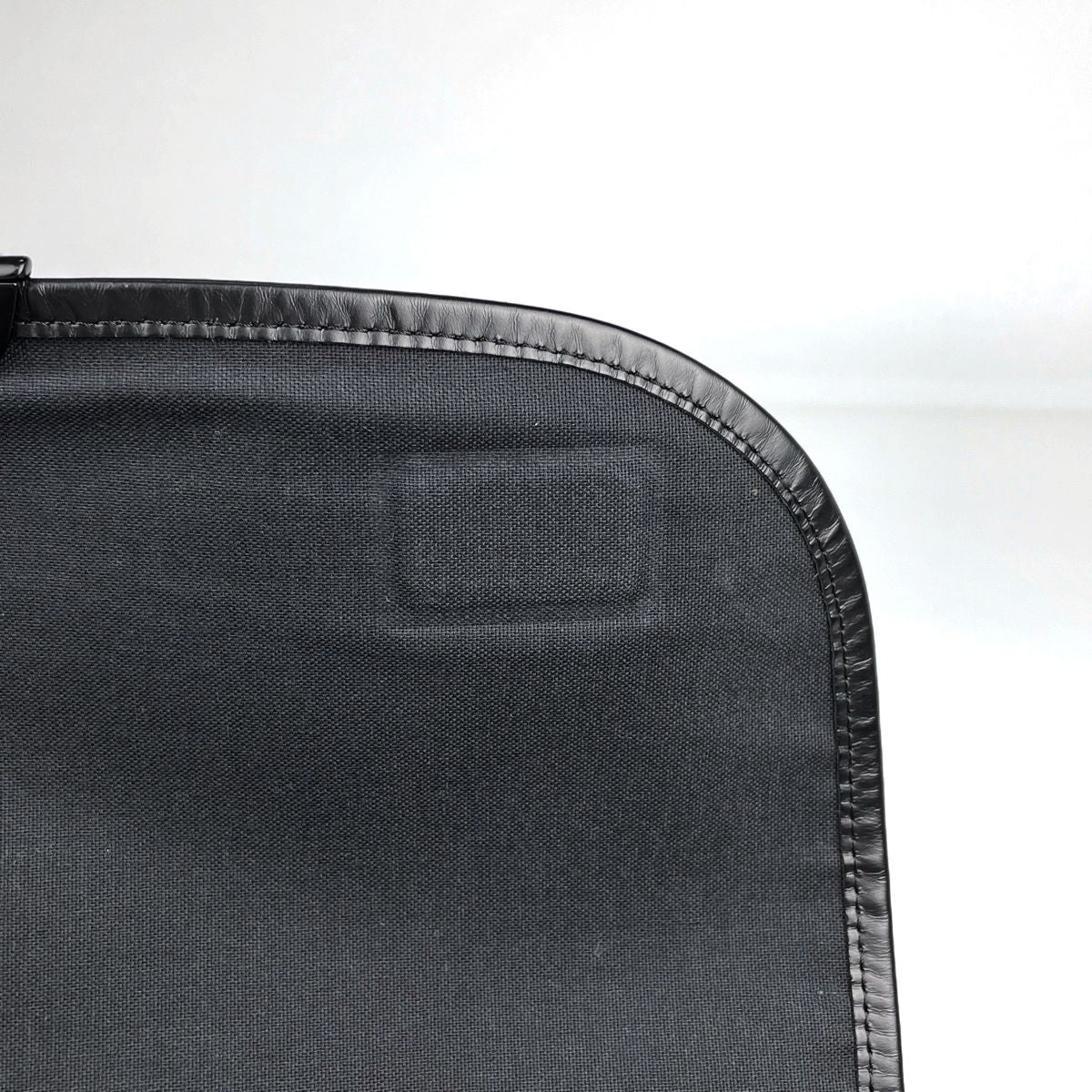 Louis Vuitton Daniel MM Messenger Bag Damier Graphite Noir — view 8