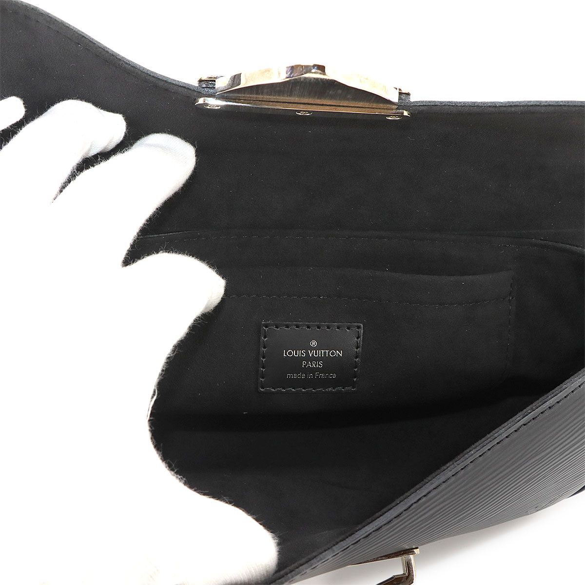 Louis Vuitton Epi Pochette Montaigne Shoulder Bag Leather Noir — view 8