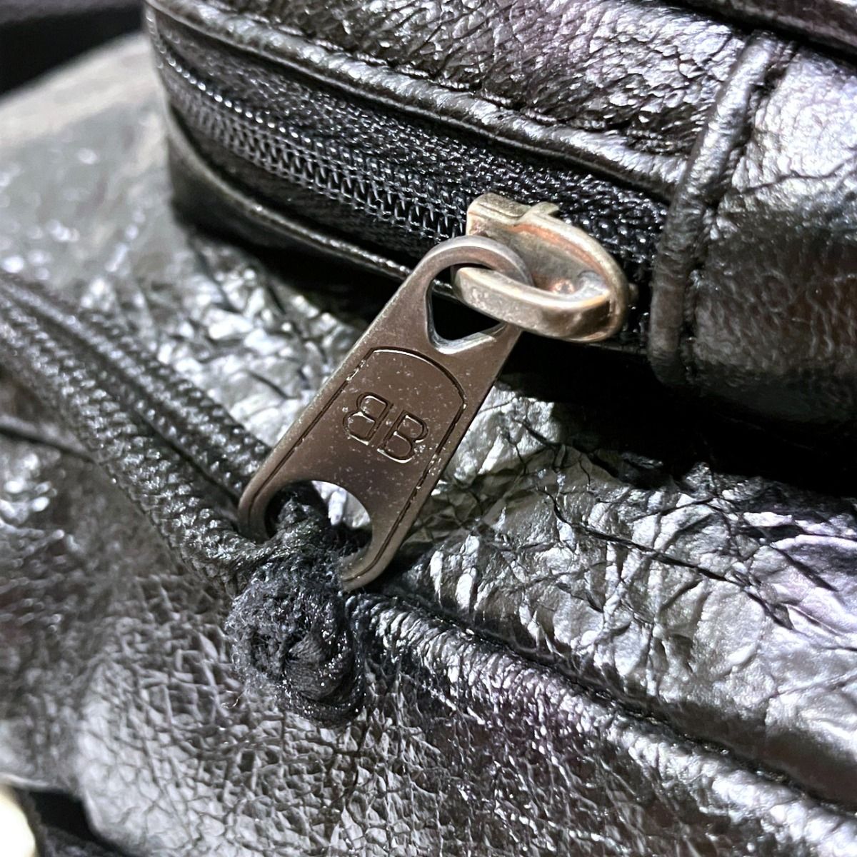 Balenciaga Explorer Crossbody Belt Bag Leather — view 8