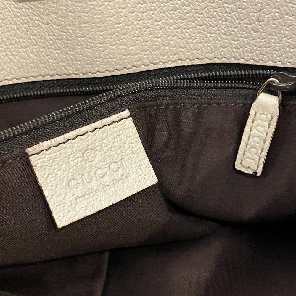 Gucci GG Canvas Shoulder Bag Beige — view 8