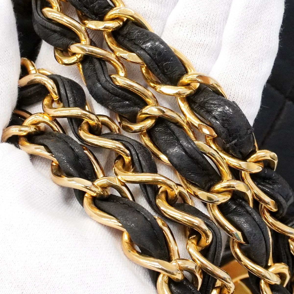 Chanel Shoulder Bag Maxi Quilted Lambskin Black Gold — view 8